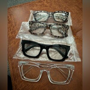 Oversized readers +1.50 magnification